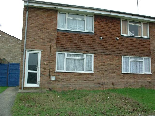 Rudge Close, Lordswood, Chatham ME5 1 bed maisonette to rent £875 pcm £202 pw