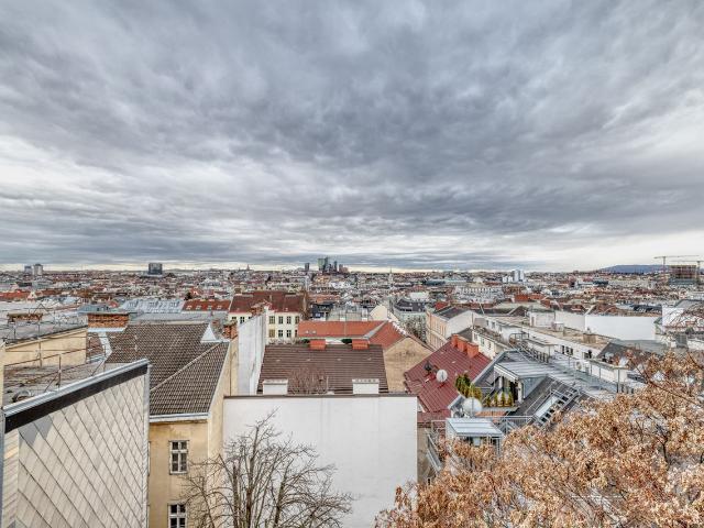 Rudolfsheim Fünfhaus 2br w/ sauna & roof, nr U6, Vienna Amsterdam Apartments for Rent