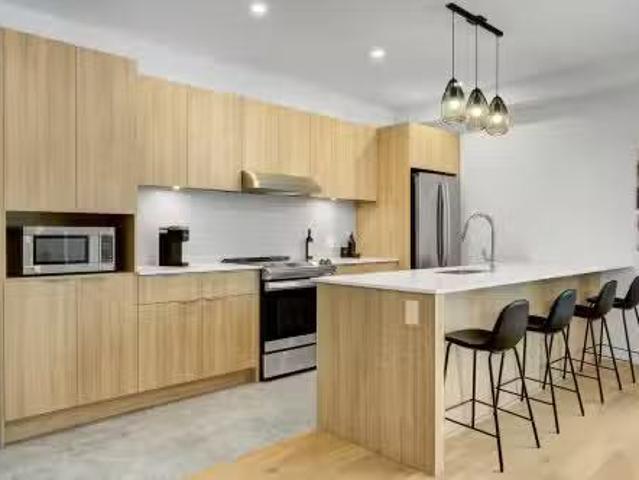 Rue Blondin, Sainte Adèle, QC, J8B 2N4 lease for lease List.
