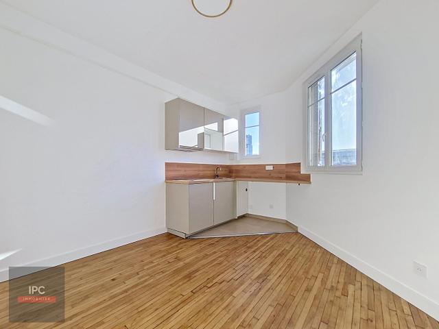 RUE D'ALSACE STUDIO 17m², Clichy