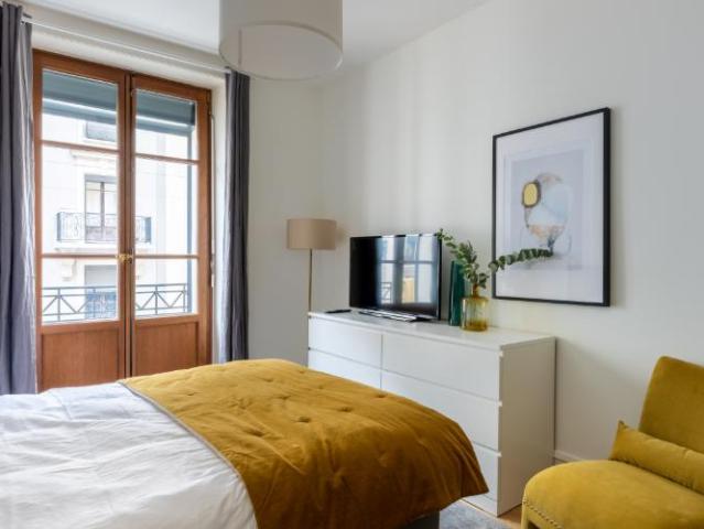 Rue de Belvédère REF 23 2 pces