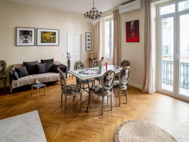 Rue de France Proche carré d'or 4 pieces rénové et meublé