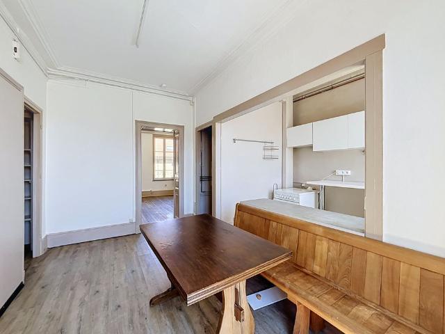 RUE DE LA SALLE DISPONIBILITE IMMEDIATE