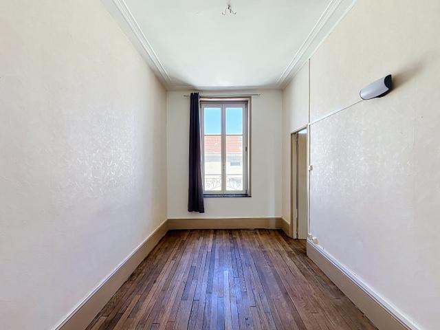 RUE DE LA SALLE DISPONIBILITE IMMEDIATE | Agence 147