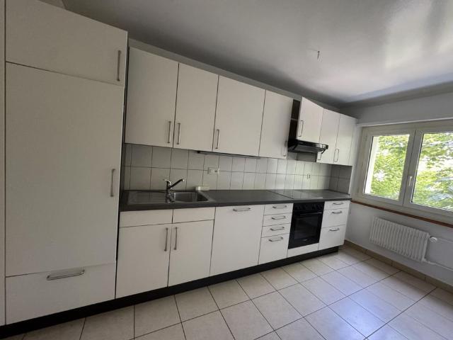 Rue de la Tuilerie 12 apartment upper ground floor Centre