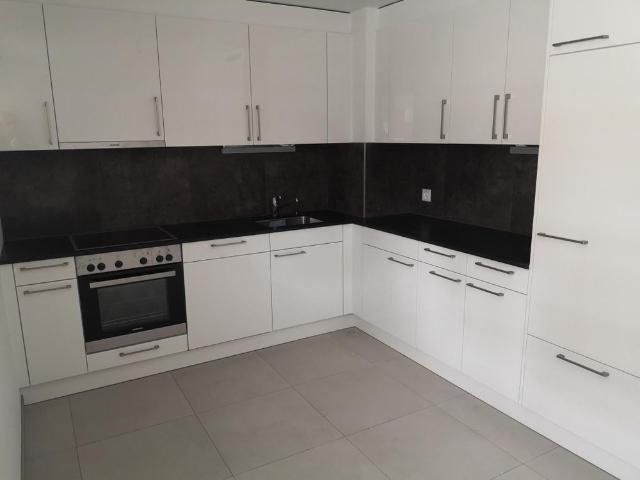 Rue de l'Eclair 10, apartment 1st floor East