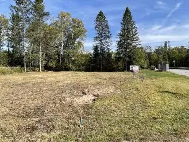 Rue Des Algonquins, Mont Laurier, QC, J9L 0A4 vacant land fo.