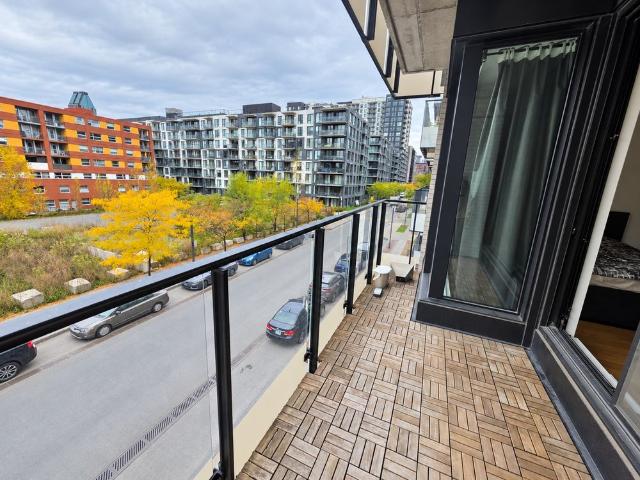 Rue des Bassins, H3C 0W5, Montréal