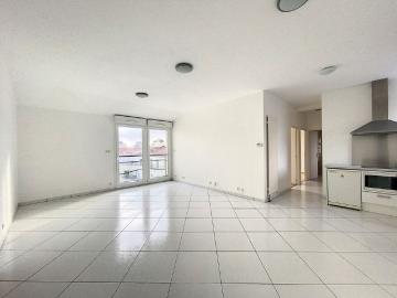 RUE DES DOMINICAINS DISPONIBILITE IMMEDIATE