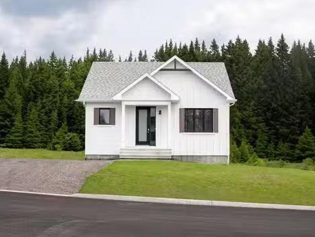 Rue Des Érables, Val Alain, QC, G0S 3H0 house for sale List.