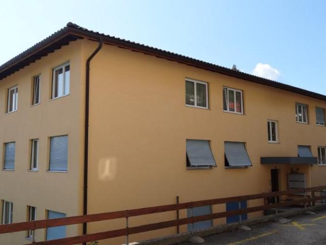 Rue des Fontaines 54, Cornaux 3 pièces au rez de chaussée