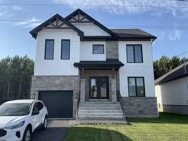 Rue Des Rêves, Sainte Julienne, QC, J0K 2T0 house for sale.