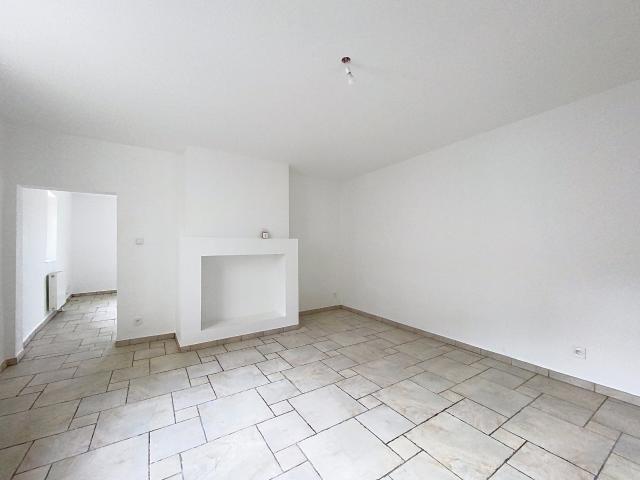 RUE DU BARON DE COURCELLES LAY SAINT CHRISTOPHE DISPO IMMEDIATEMENT | Agence 147