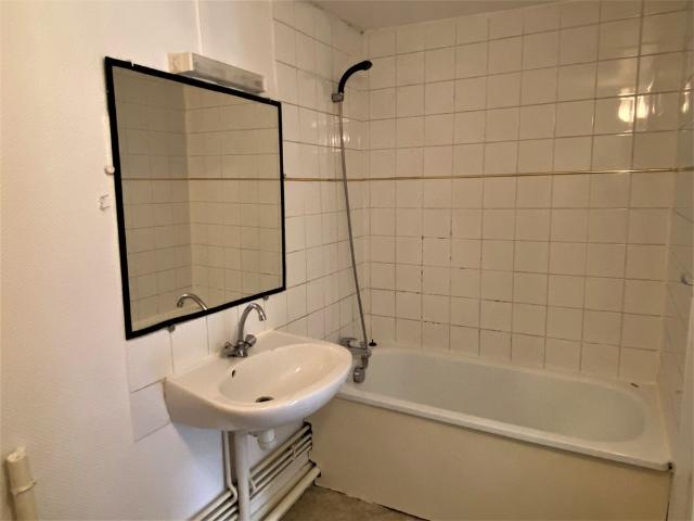 RUE DU HAUT BOURGEOIS DISPONIBLE IMMEDIATEMENT
