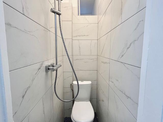 RUE ESTIENNE D'ORVES Studio 20m², Clichy
