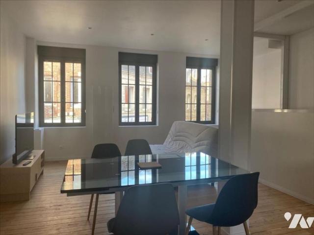 rue Félix Faure Appartement MEUBLE de type 3 en duplex