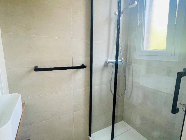 RUE HENRI POINCARE 2 Pièces meublé 35 M², Clichy