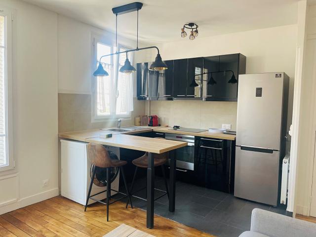RUE HENRI POINCARE 2 Pièces meublé 35 M², Clichy