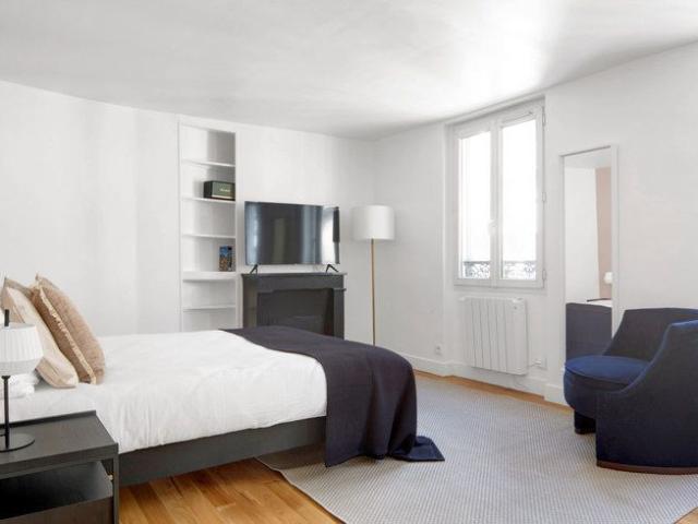 Rue Jean Baptiste Pigalle