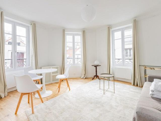 Rue Léon Frot