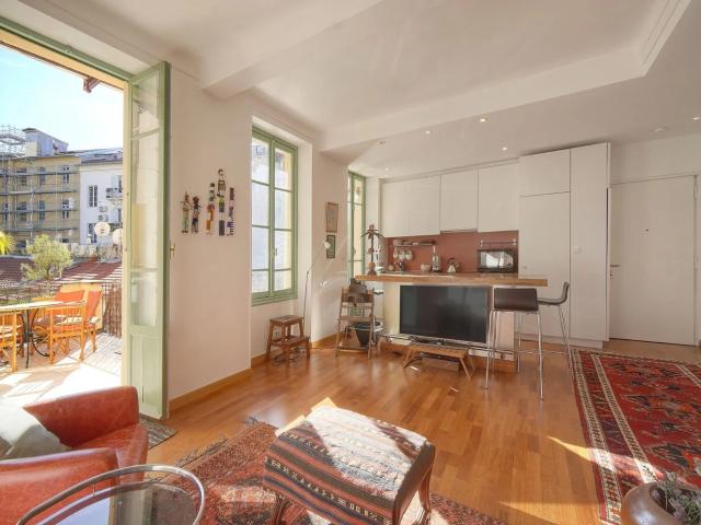 Rue Masséna – magnifique 3 pièces ensoleillé avec terrasse a. 64m² Nice