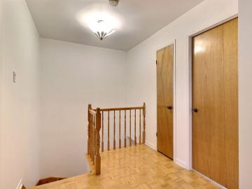 House for rent in T, Brossard - Garden