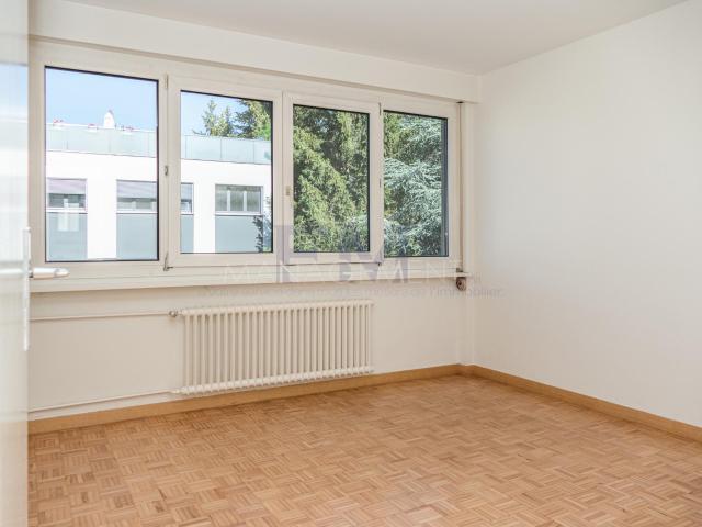 Rue Peillonnex – 3 pièces d'env. 42 m² au 2ème étage FM Management