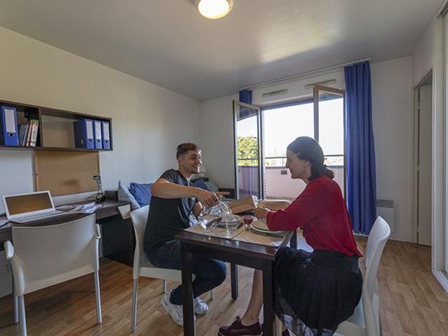 Rueil Malmaison, 117 rue Estienne d'Orves, 92500 Rueil Malmaison