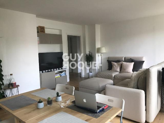 Rueil Malmaison – Centre ville / Richelieu: Spacieux 2 pièces de 61 m² au calme