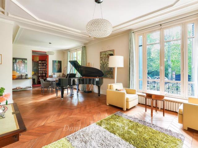 Rueil Malmaison Bords de Seine Propriété avec piscine, t. 538m² Rueil Malmaison