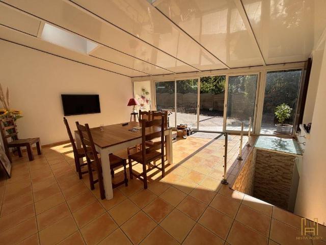 RUEIL MALMAISON MAISON FAMILIALE A LOUER EN MEUBLE OU NON