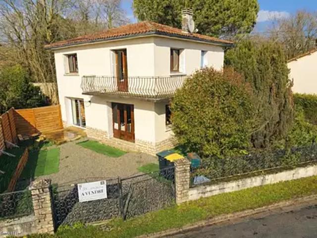 Ruffec 16700 Achat / Vente maison 5 pièces t5