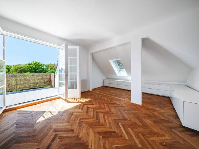 RUHE, GRÜNBLICK & TERRASSE – TRAUMHAFTE 2 ZIMMER DACHGESCHOSSWOHNUNG IN HIETZING