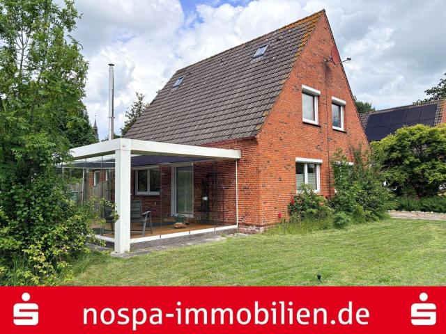 Ruhe & Komfort Hochwertig ausgestattetes Einfamilienhaus in idyllischer Lage