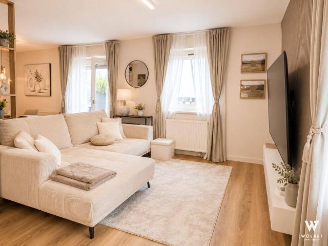Ruheidylle nahe der Burg Liechtenstein Stilvoll renovierte Doppelhaushälfte mit Garten, Pool, Sauna & Photovoltaik