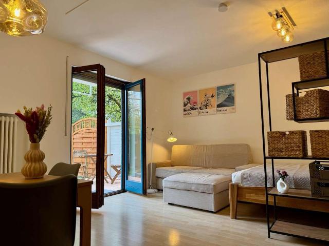 RUHEOASE! 1 Zi. Wohnung Univiertel, TG Stellplatz, Garten, möbliert, inkl. NK & Internet