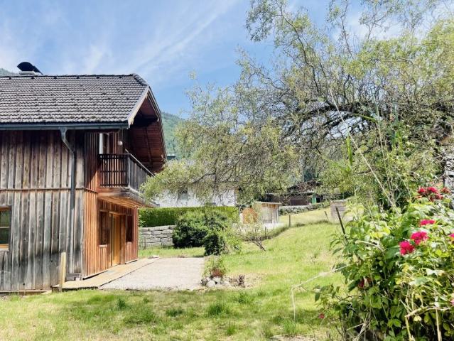 RUHEOASE Einfamilienhaus am Rande von Bad Ischl charmante Grünlage großer Garten