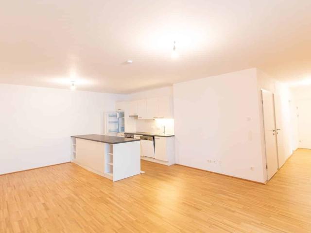 Ruhelage: 3 Zimmer Wohnung mit Loggia