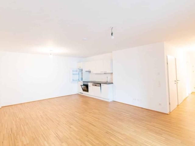 Ruhelage: wunderschöne 3 Zimmer Wohnung mit Loggia