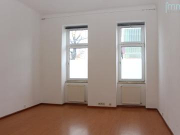 Ruhelage Zentrum Schwechat Miete inklusive Heizung und Strom
