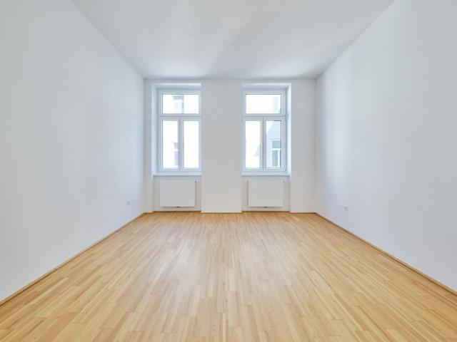Ruhelage, Balkon und Getrennt Begehbare Zimmern!
