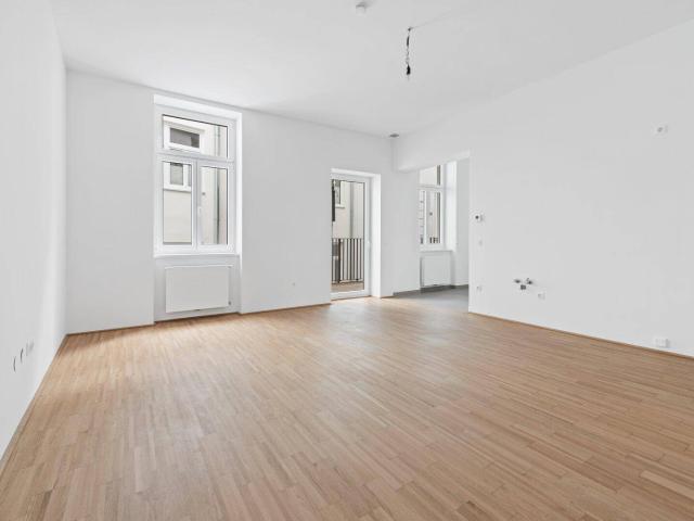 Ruhelage, Balkon und getrennt begehbaren Zimmern!