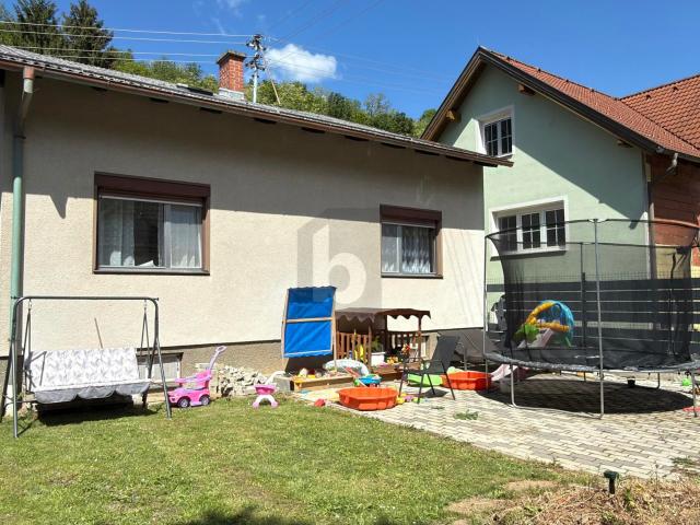 RUHELAGE MIT SANIERTEM WOHNRAUM, VOLLKELLER & 1.206 QM WALD