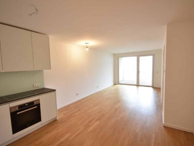 Ruhelage: Schöne 2 Zimmer Wohnung mit Loggia in Augartennähe