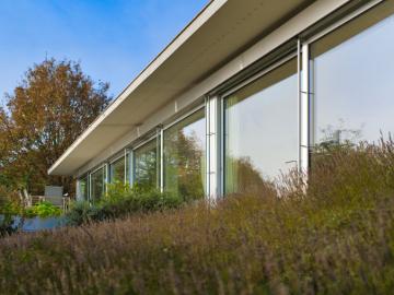 Ruhesitz mit Weitblick: Bungalow, Gästehaus & Natur pur