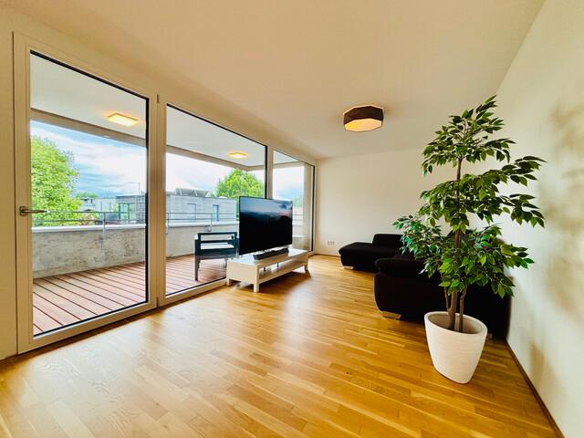 Ruhig und idyllisch: moderne 3 Zimmer Dachgeschosswohnung zum Wohlfühlen