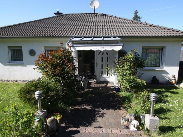 ruhig und sonnig Bungalow in Schalkenbach zu verkaufen