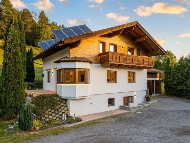 Ruhig wohnen, großzügig leben – Wohnhaus mit Potenzial in Gunglgrün
