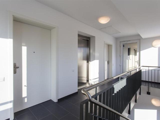 Ruhig wohnen im Grünen: 2 Zimmer Wohnung mit Balkon in Berlin Karow