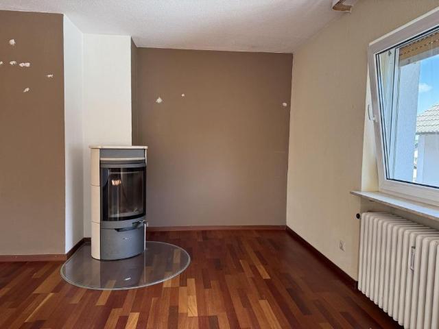 Ruhig wohnen in Bretten Rinklingen – Gepflegte 3 Zimmer Wohnung in modernisiertem 3 Familienhaus